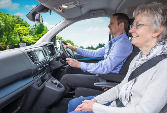 Peugeot Traveller Upfront WAV