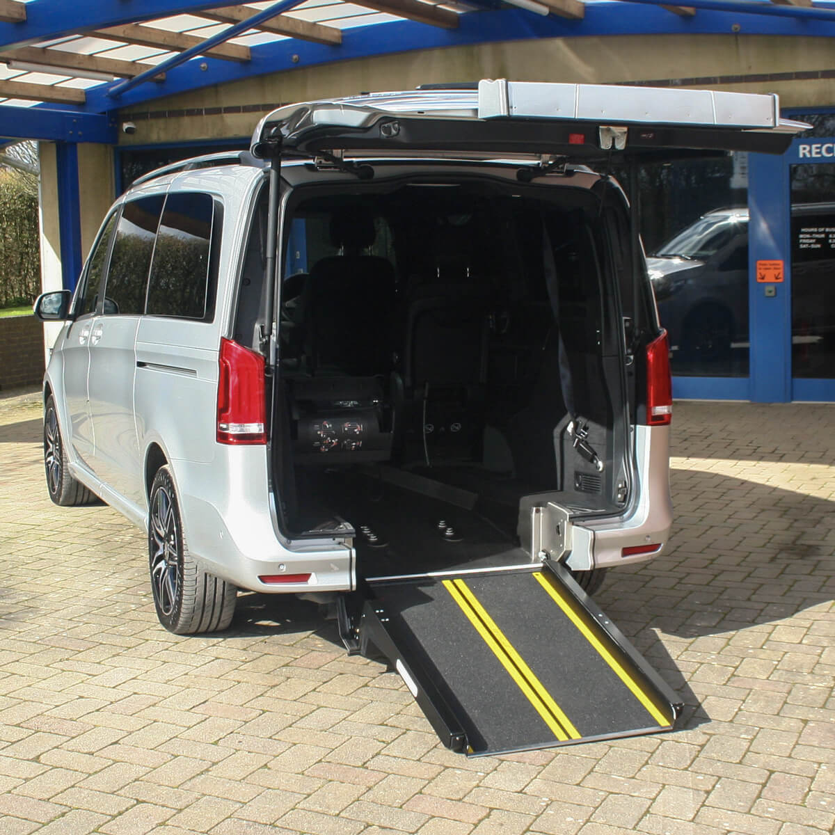used-wheelchair-accessible-vehicles-brotherwood