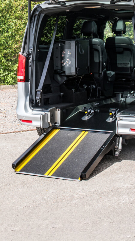 Mercedes V-Clas Powered Ramp