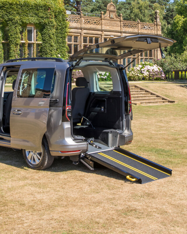 VW Caddy Rear Ramp